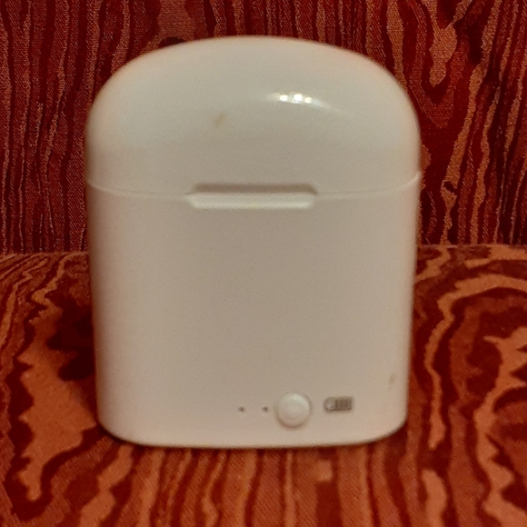 ILIVE WIRELESS BLUE TOOTH EARPHONES - Picture 2 of 3